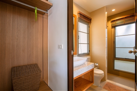 Comfortable 3 bedroom villa on Nai Harn