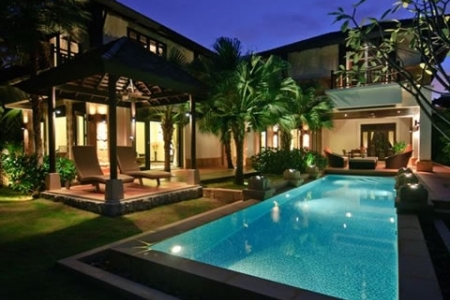 4 спальная вилла на берегу моря на Лаян