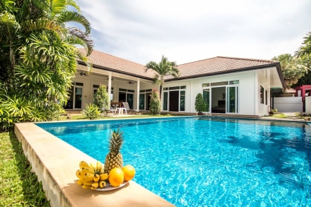 4 bedroom villa with sea view on Rawai