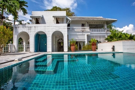 4 bedroom stylish Villa on Bang Tao