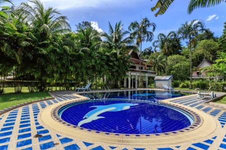 Very beautiful 4 bedroom house 15 minutes walk from the picturesque Kamala beach