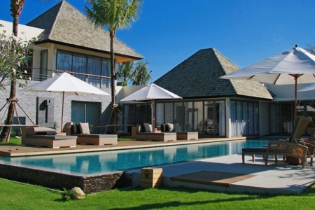 Four bedrooms pool villa for sale on Bang Tao beach
