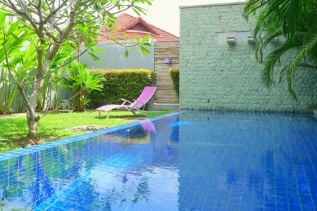 Уютная вилла  с 2 спальнями и личным бассейном на пляже Nai Harn