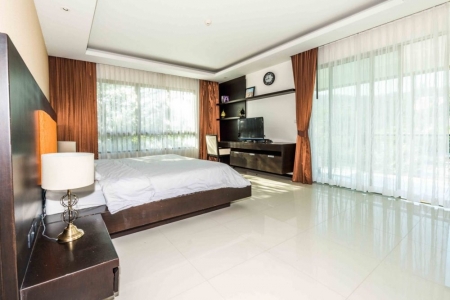 2 bedroom apartment near Kamala beach