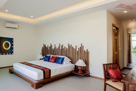 Three bedrooms pool villa in Rawai