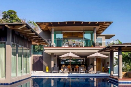 4 bedrooms villa for sale near the Bang Tao beach