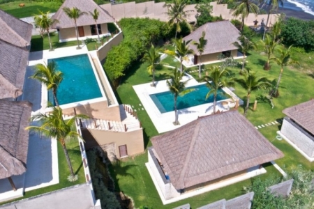 Luxury 5 bedroom villa, located on the oceanfront in a villa complex on the west coast of Bali