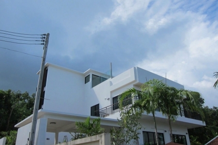 Вилла в районе пляжа Nai Harn