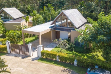 Вилла в районе пляжа Nai Thon