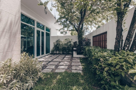 Вилла в районе пляжа Mai Khao