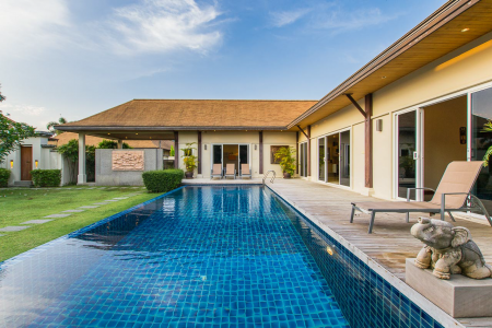 Современная 3 спальная вилла с садом и бассейном на Най Харн