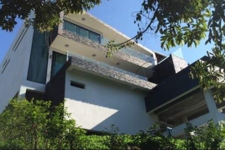 Вилла в районе пляжа Surin