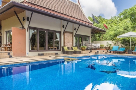 Lovely 4 bedroom Thai style villa on Nai Harn