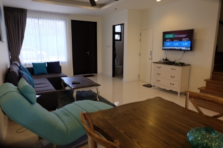 3 bedroom town house LAGUNA PARK # 27
