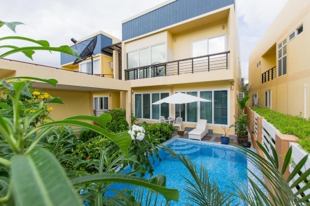 Spacious 5 bedroom villa with swimming pool on Rawai