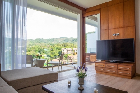 2 bedroom apartments with sea view and Jacuzzi on Kata