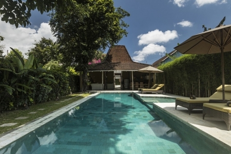 Уютная 3 спальная вилла в Умаласе