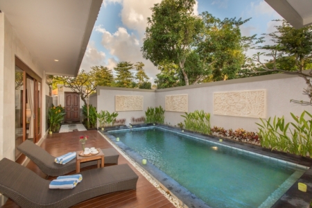 Стильная 3 спальная вилла в Джимбаране