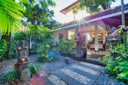 Аутентичная 2 спальная вилла в Семиньяке