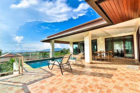 Luxury 5 bedroom villa on Chalong