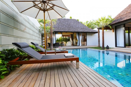 Villa Pakarang with 2 bedrooms and a swimming pool in complex on Bang Tao