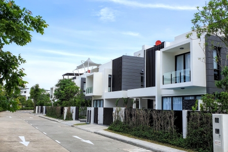 5 bedroom townhouse in the complex at Bang Tao