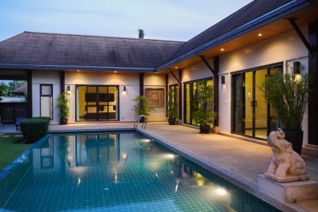 Уютная 3 спальная вилла в современном стиле на Най Харн