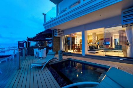 3 спальная вилла на берегу океана в Чандидаса