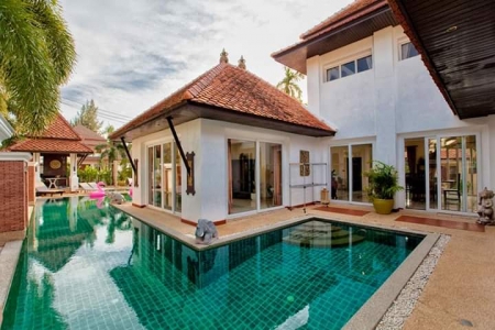 Tropical 5 bedroom villa on Kamala