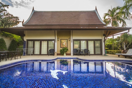 3 bedroom villa in a cozy location on Nai Harn