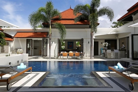 Stylish 4 bedroom villa near Bang Tao Beach