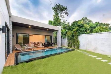 Cozy 2 bedroom villa with pool in Chalong