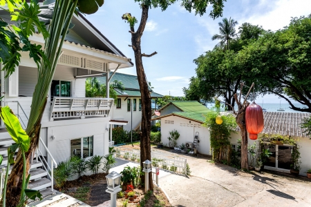 New Two-Bedroom House with Sea View on Ao Yon Beach in Panwa