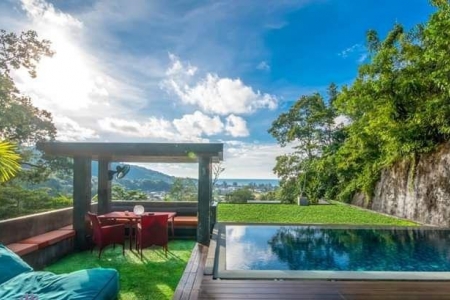 Chic modern 4 bedroom villa with sea view on Kamala