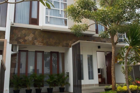 3 bedroom house in Bukit