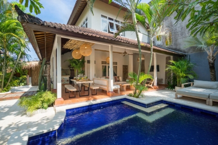 New cozy 3 bedroom villa with a private pool in Seminyak