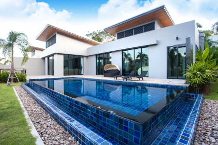 Stylish 4 bedroom villa on Nai Harn