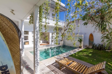 Spacious apartment with a pool, Canggu