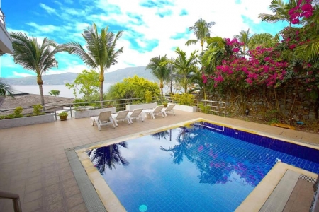 Просторная вилла с 5 спальнями и видом на море на Патонге