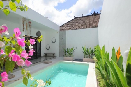 Amazing 2 bedroom villa 5 minutes from the beach, Canggu