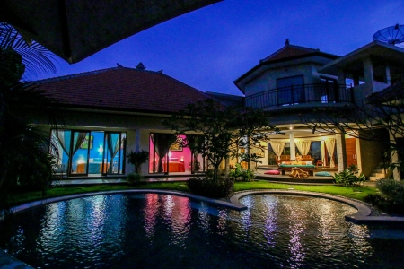 Комфортная вилла на 5 спален в Умаласе