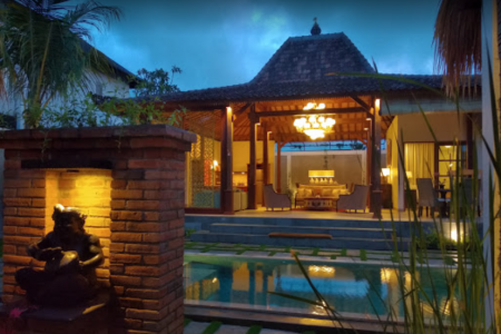 Royal 3 bedroom villa overlooking rice fields, Canggu