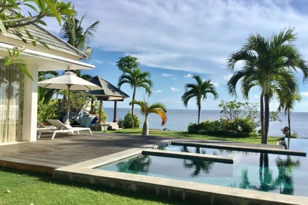 4 спальная вилла на берегу океана на севере Бали, Ловина
