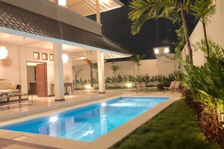 Уютная вилла в аренду в Умаласе на 2 спальни