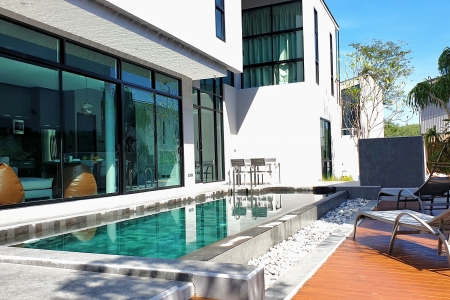 Новая современная 3 спальная вилла в Лагуне