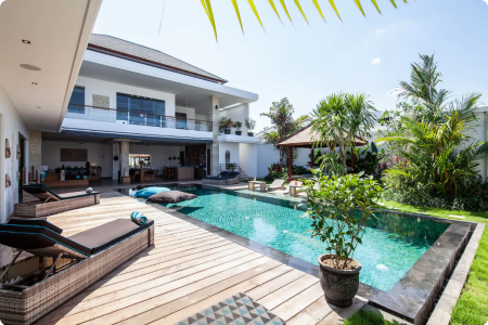 Amazing 4 + 1 bedroom villa, Canggu