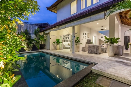 Snow-white 2 bedroom villa, Seminyak