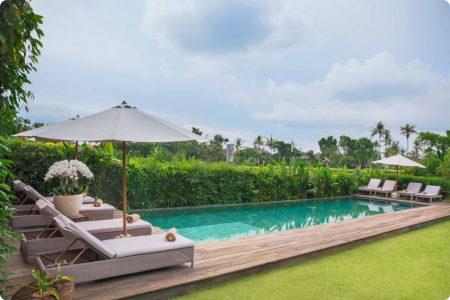 8 bedroom villa overlooking rice fields, Canggu