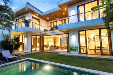 Красивая 3 спальная вилла рядом с пляжем Batu Belig, Чангу