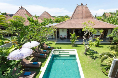 Красивая 4 спальная вилла Joglo в Умаласе